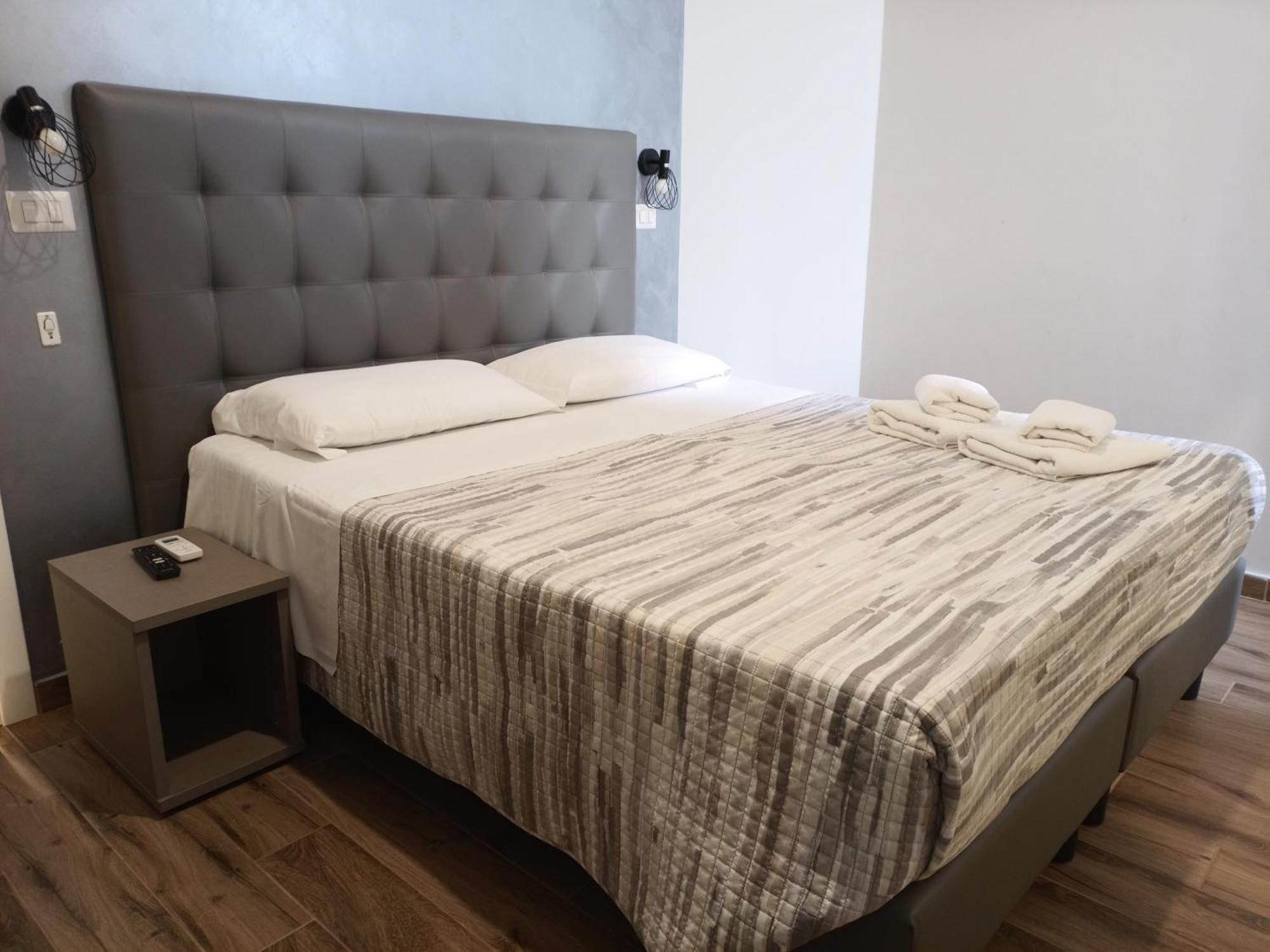 Angi Home Рим Екстериор снимка